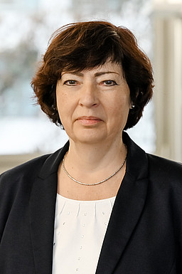 Portrait Dr. Birgit Christall